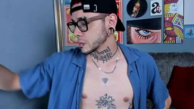 Snapshot of MurdockH chatting on November 2025 05:40:01 AM MurdockH online show from November 2025 05:40:01 AM