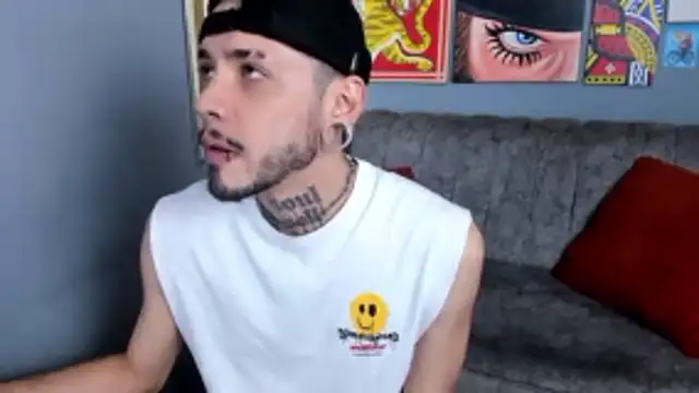 Snapshot of MurdockH chatting on January 2026 09:40:01 PM MurdockH online show from January 2026 09:40:01 PM