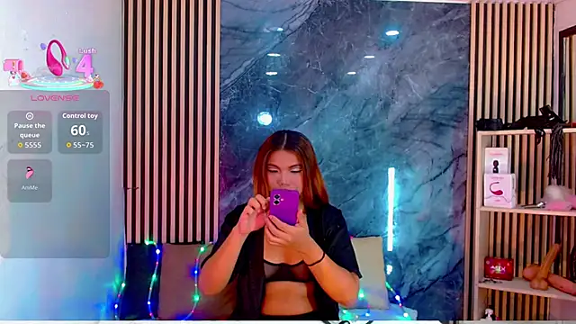 Isalombardi online show from November 2025 03:42:02 AM