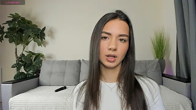 Snapshot of NicoleLuv chatting on December 2024 01:13:01 PM NicoleLuv online show from December 2024 01:13:01 PM