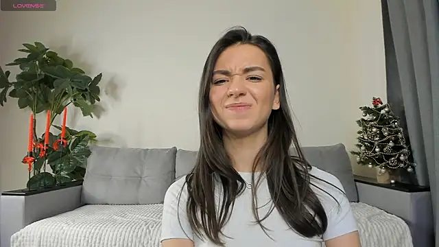 Snapshot of NicoleLuv chatting on December 2024 07:11:02 PM NicoleLuv online show from December 2024 07:11:02 PM