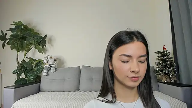 Snapshot of NicoleLuv chatting on January 2025 01:03:02 PM NicoleLuv online show from January 2025 01:03:02 PM