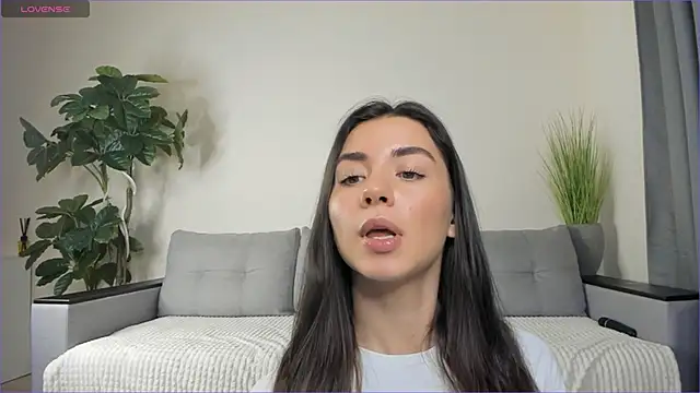 Snapshot of NicoleLuv chatting on January 2025 04:17:01 PM NicoleLuv online show from January 2025 04:17:01 PM