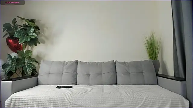 Snapshot of NicoleLuv chatting on February 2025 04:14:01 PM NicoleLuv online show from February 2025 04:14:01 PM