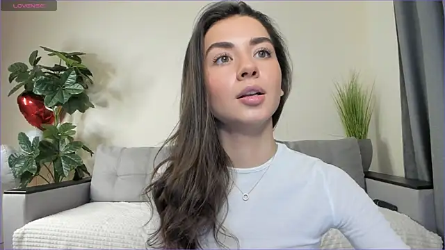 Snapshot of NicoleLuv chatting on March 2025 04:13:02 PM NicoleLuv online show from March 2025 04:13:02 PM