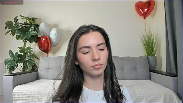 Snapshot of NicoleLuv chatting on March 2025 04:11:01 PM NicoleLuv online show from March 2025 04:11:01 PM