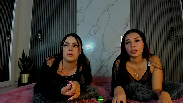 Snapshot of caliope_coralki chatting on March 2025 07:25:01 PM caliope coralki online show from March 2025 07:25:01 PM