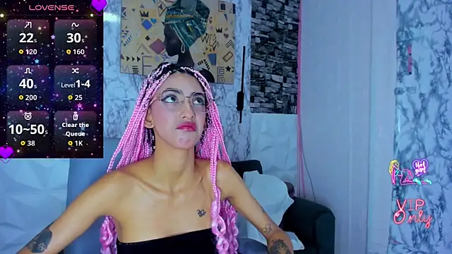 Queen Cuarxxo online show from April 2026 12:26:02 AM