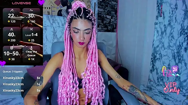 Queen Cuarxxo online show from April 2026 01:42:02 AM