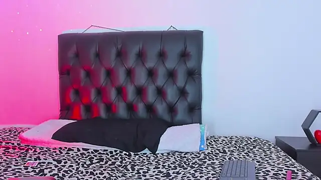 seline wolff online show from January 2025 03:46:01 AM