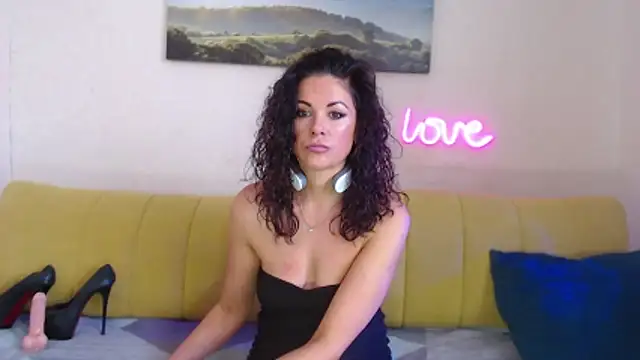 Snapshot of MariaModel chatting on February 2026 07:25:02 AM MariaModel online show from February 2026 07:25:02 AM