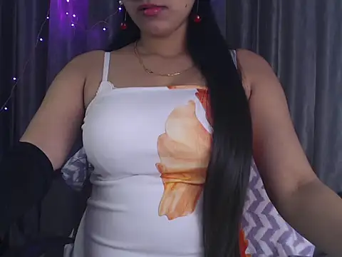 Sexy Myra18 online show from February 2025 01:43:02 PM