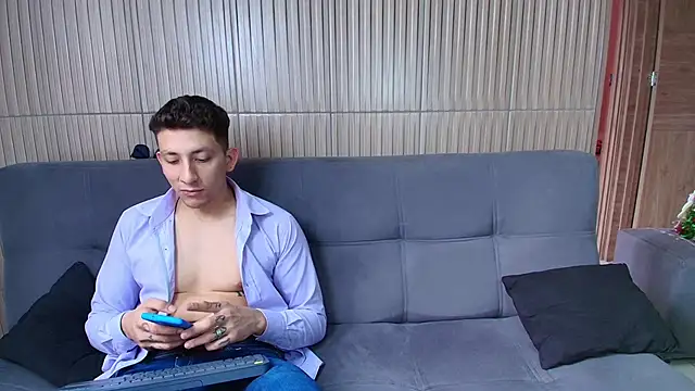 Snapshot of Maykol_Victoriasr chatting on December 2024 05:08:01 PM Maykol Victoriasr online show from December 2024 05:08:01 PM