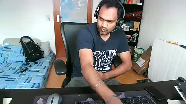 Snapshot of pleasure_5844 chatting on November 2025 12:59:01 PM pleasure 5844 online show from November 2025 12:59:01 PM