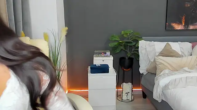 Sonia  Rey online show from January 2026 08:45:02 PM