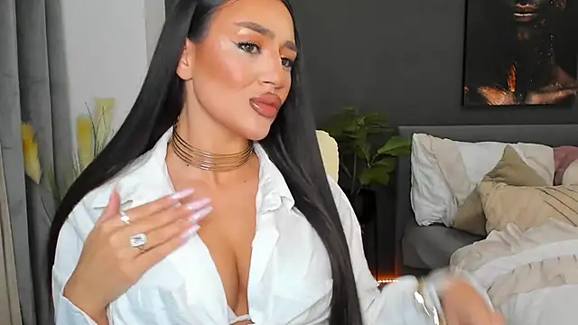 Sonia  Rey online show from February 2026 03:07:01 PM