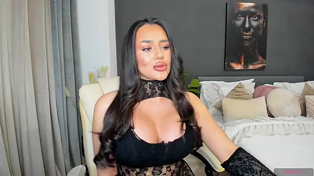 Sonia  Rey online show from July 2026 02:31:01 PM