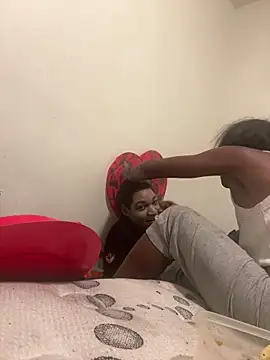 Snapshot of honeybrow chatting on February 2025 05:37:02 AM honeybrow online show from February 2025 05:37:02 AM