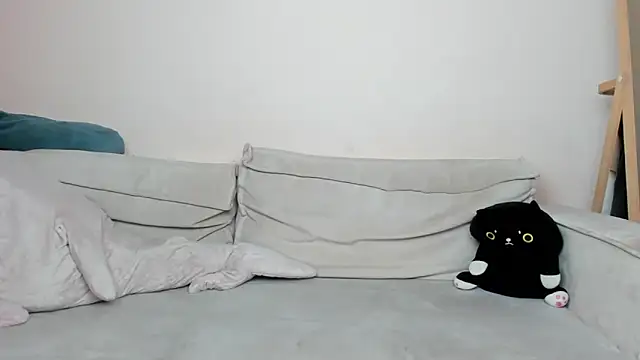 daeneryy online show from December 2024 12:38:01 PM