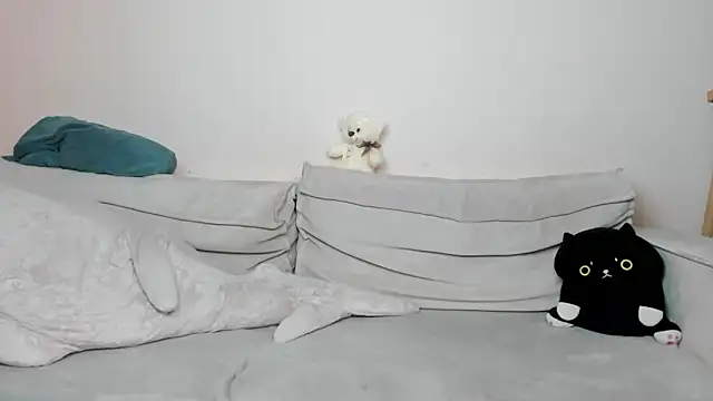 daeneryy online show from December 2024 12:33:02 PM