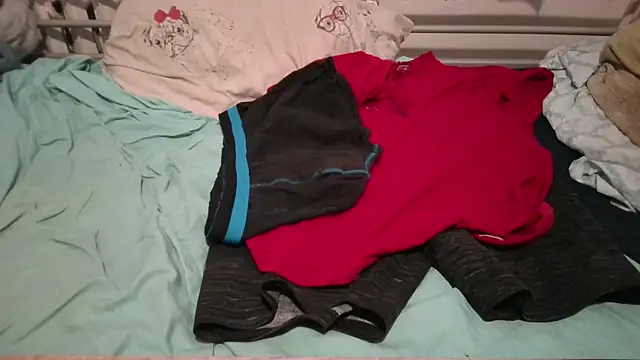 Snapshot of krissraw chatting on January 2025 10:44:02 PM krissraw online show from January 2025 10:44:02 PM