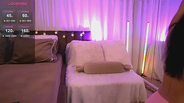 Snapshot of AnaRhodes chatting on January 2025 04:10:01 AM AnaRhodes online show from January 2025 04:10:01 AM