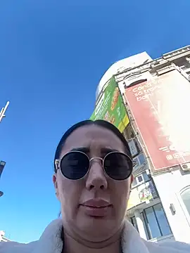 Snapshot of AnaRhodes chatting on March 2025 08:30:01 AM AnaRhodes online show from March 2025 08:30:01 AM