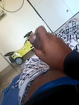 Snapshot of Mmm992170 chatting on February 2025 04:53:01 AM Mmm992170 online show from February 2025 04:53:01 AM