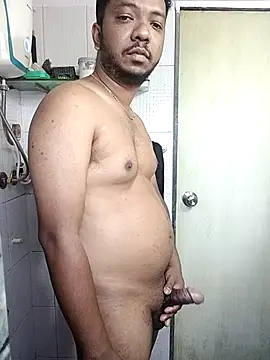 Snapshot of Mmm992170 chatting on February 2025 03:55:02 AM Mmm992170 online show from February 2025 03:55:02 AM