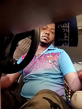 Snapshot of Mmm992170 chatting on March 2025 10:50:02 AM Mmm992170 online show from March 2025 10:50:02 AM