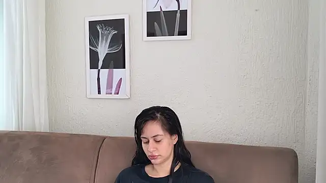 Snapshot of Blue_butterfly chatting on February 2025 02:35:02 PM Blue butterfly online show from February 2025 02:35:02 PM