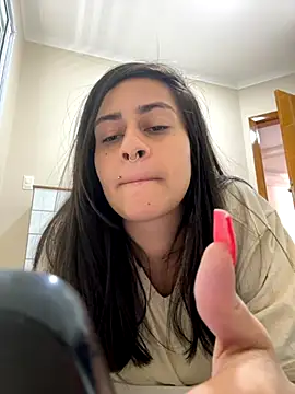 Snapshot of Blue_butterfly chatting on November 2025 04:30:01 PM Blue butterfly online show from November 2025 04:30:01 PM