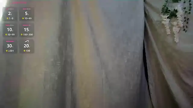 Lesly Parkeer online show from October 2025 04:37:01 PM