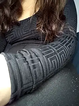 Snapshot of MerriamxHot chatting on December 2024 01:18:01 AM MerriamxHot online show from December 2024 01:18:01 AM