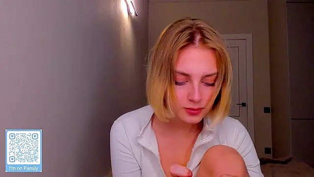 Snapshot of pretty_girlnextdoor chatting on February 2025 05:22:02 PM pretty girlnextdoor online show from February 2025 05:22:02 PM