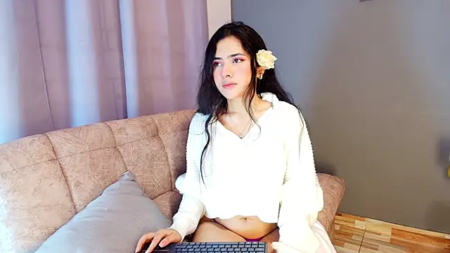 adara johnson   online show from September 2025 11:45:02 AM