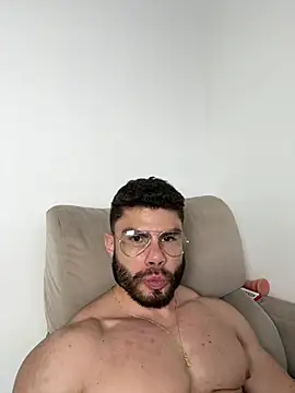 Snapshot of garageboy94 chatting on December 2024 10:24:01 PM garageboy94 online show from December 2024 10:24:01 PM