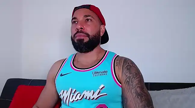 roman muscle online show from December 2024 08:55:01 PM