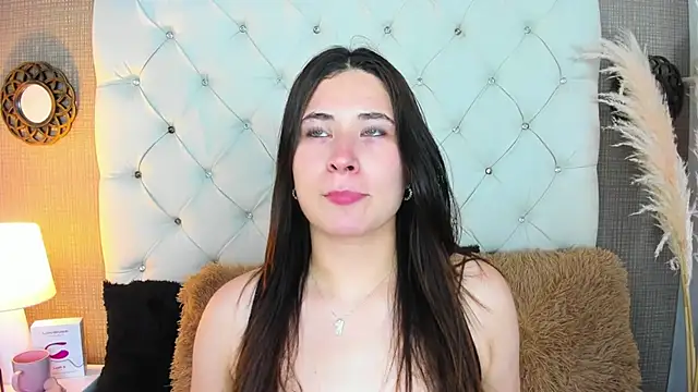 ValeryLovee online show from February 2025 09:00:02 AM