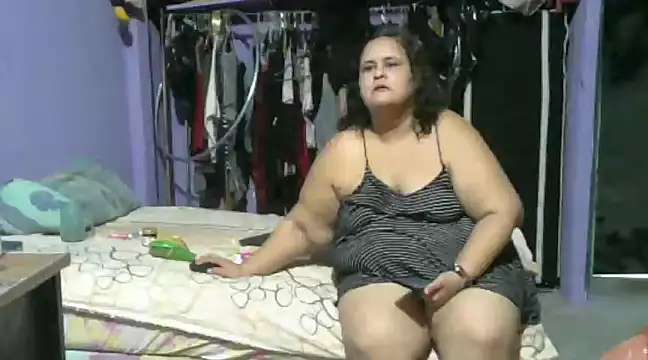 Snapshot of tuyafer69 chatting on March 2025 09:54:02 PM tuyafer69 online show from March 2025 09:54:02 PM