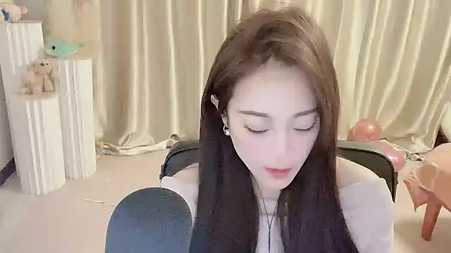 Daisy-77 online show from January 2025 06:41:02 PM