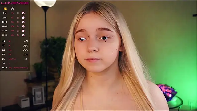 ZaraCreedon online show from January 2025 02:43:01 AM