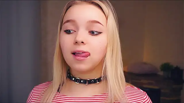 ZaraCreedon online show from March 2025 11:31:01 PM