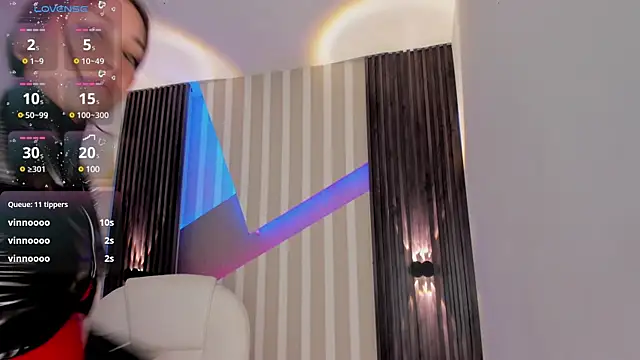 Snapshot of emily_layton chatting on February 2025 05:42:01 PM emily layton online show from February 2025 05:42:01 PM