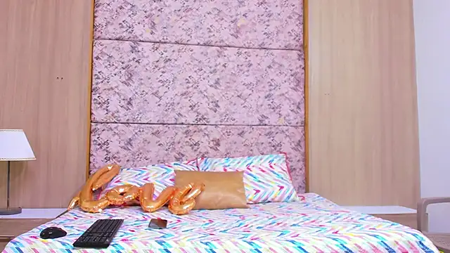 Snapshot of melody_brunnet chatting on January 2025 12:08:01 PM melody brunnet online show from January 2025 12:08:01 PM