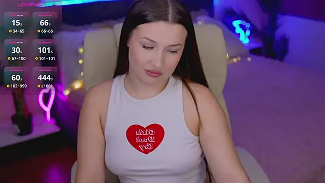 Snapshot of OneLaya chatting on November 2025 02:06:01 PM OneLaya online show from November 2025 02:06:01 PM