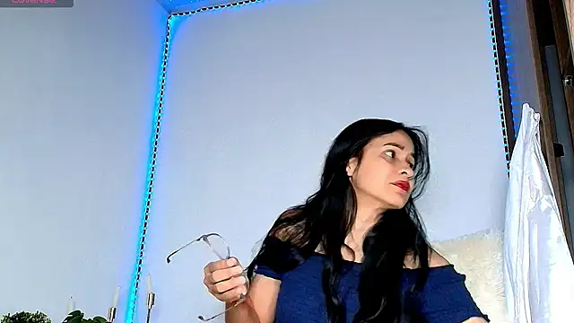 Snapshot of Alba_Olimpo chatting on June 2026 05:12:02 PM Alba Olimpo online show from June 2026 05:12:02 PM