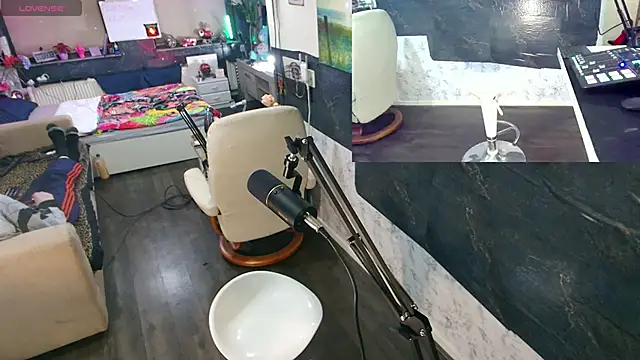 Snapshot of Doggyray44 chatting on December 2024 04:31:02 AM Doggyray44 online show from December 2024 04:31:02 AM