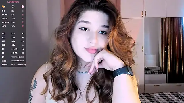 Snapshot of July_Slowdive chatting on February 2025 12:57:02 PM July Slowdive online show from February 2025 12:57:02 PM