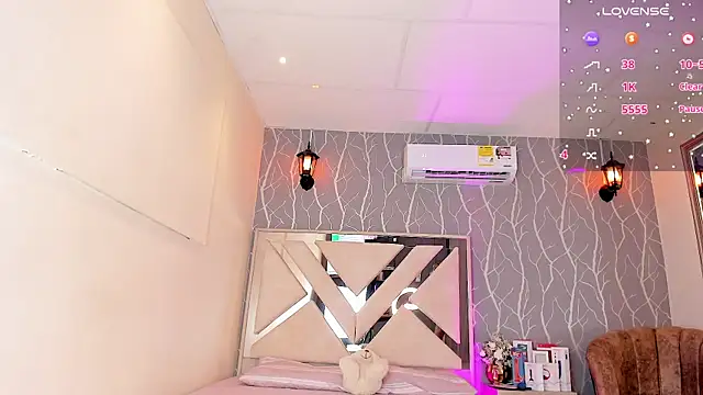 Snapshot of vanessa_guzman2 chatting on March 2025 01:25:02 PM vanessa guzman2 online show from March 2025 01:25:02 PM